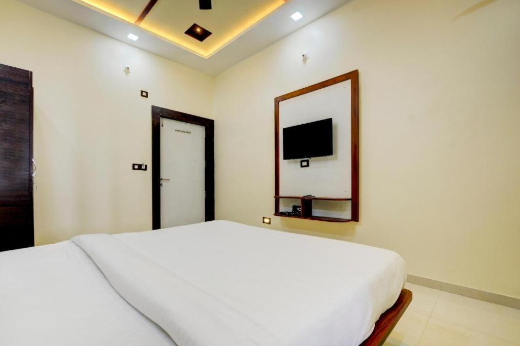 אודייפור Hotel Sun Palace מראה חיצוני תמונה